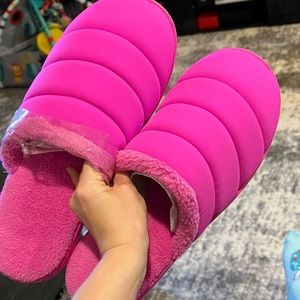Pink fluffy slippers